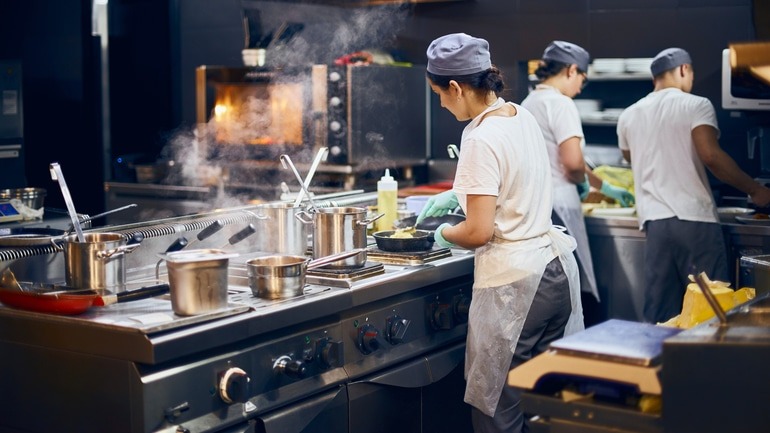 commercial kitchen layout design for restaurats inset 1